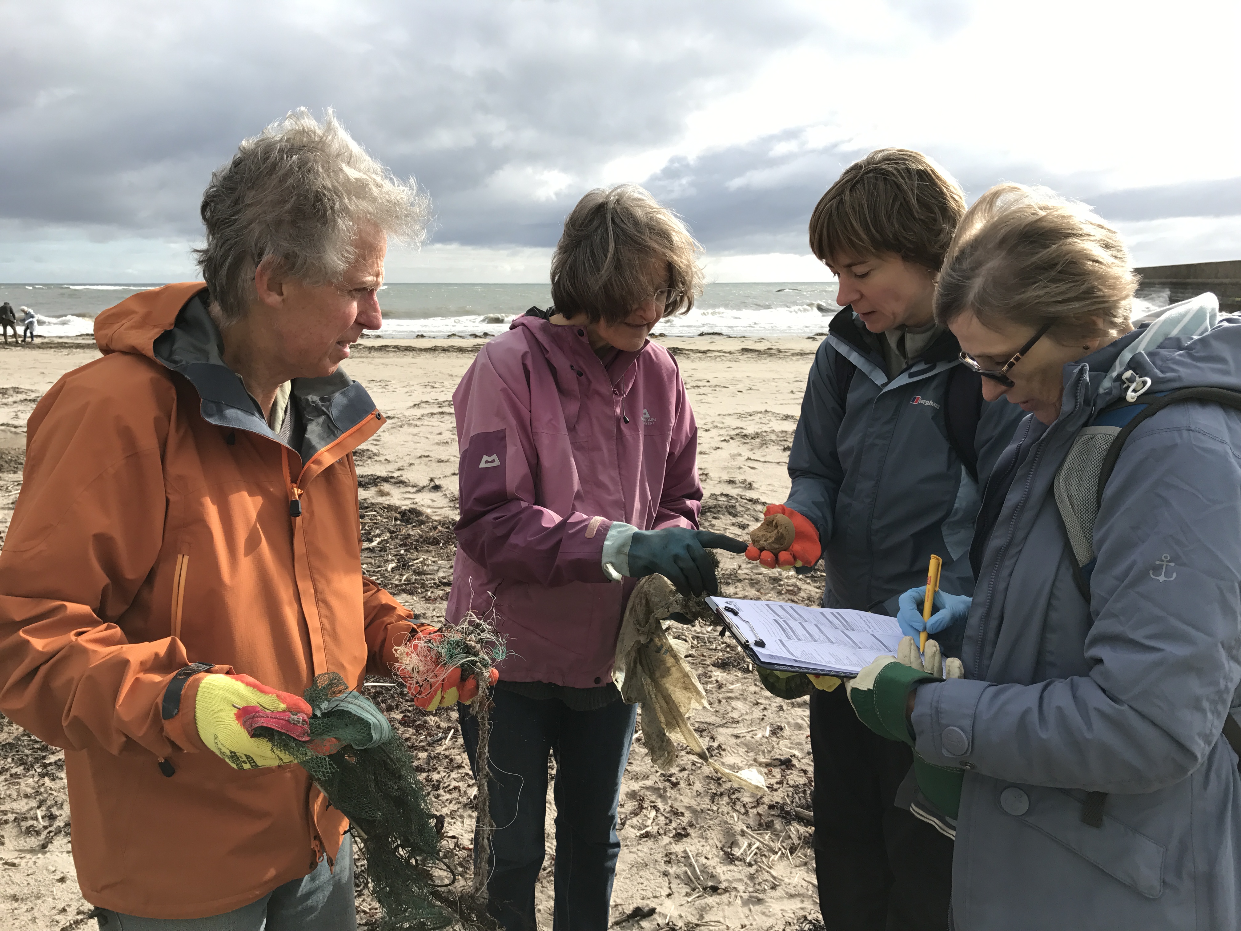 ​Litter surveyors wanted to count litter on beaches